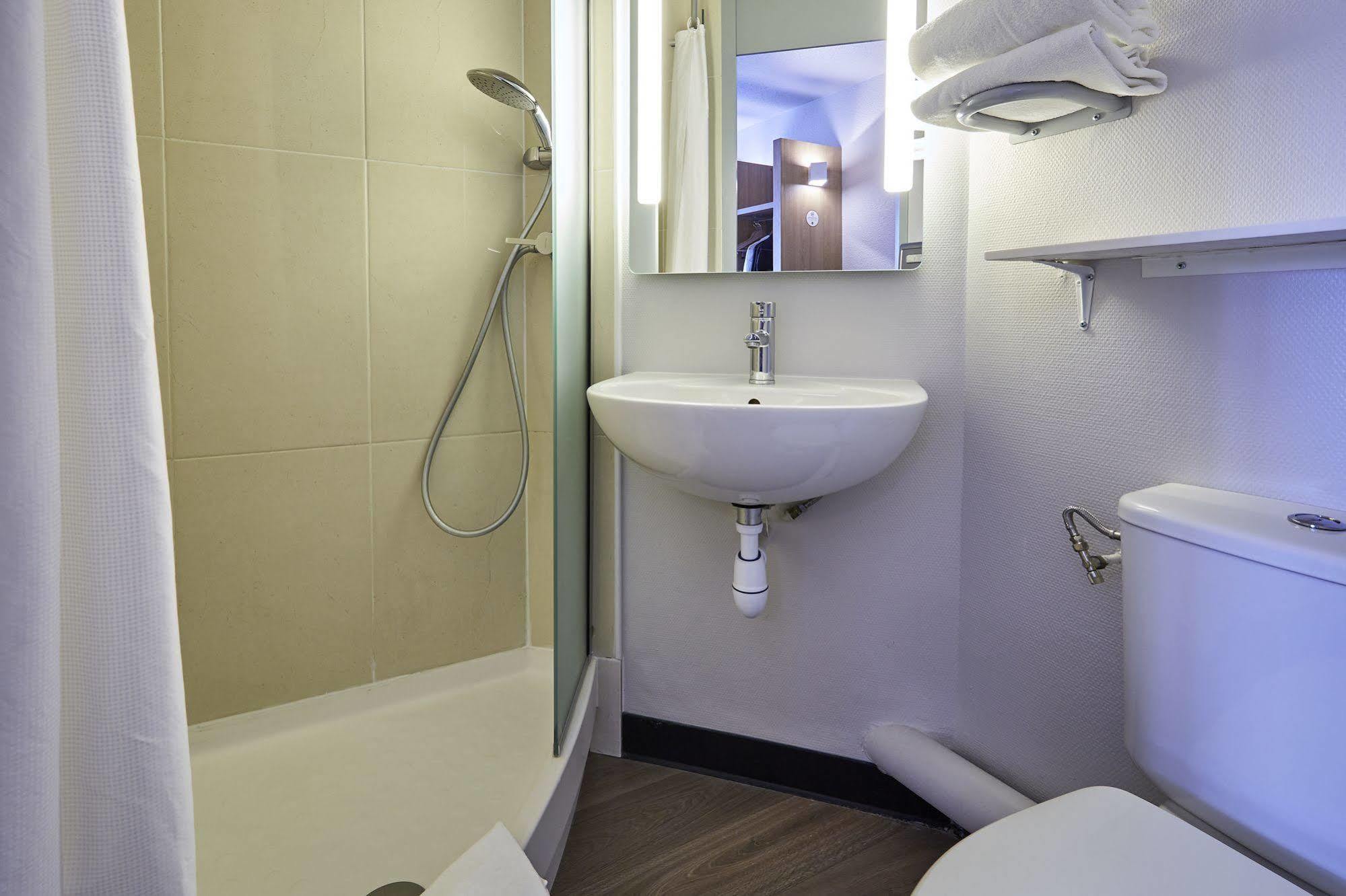 B&B Hotel Colmar Vignobles Ouest Wintzenheim Ngoại thất bức ảnh