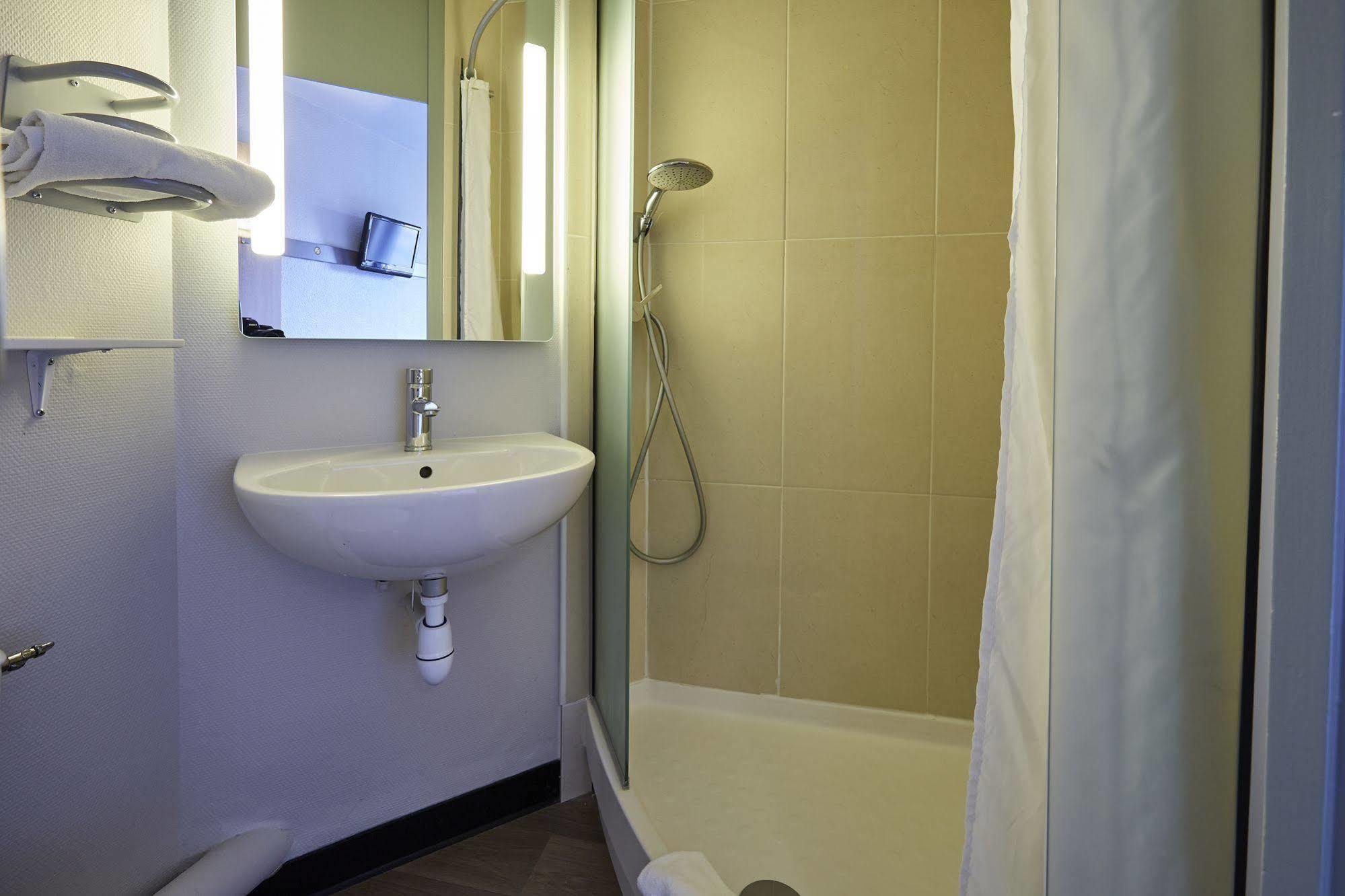 B&B Hotel Colmar Vignobles Ouest Wintzenheim Ngoại thất bức ảnh