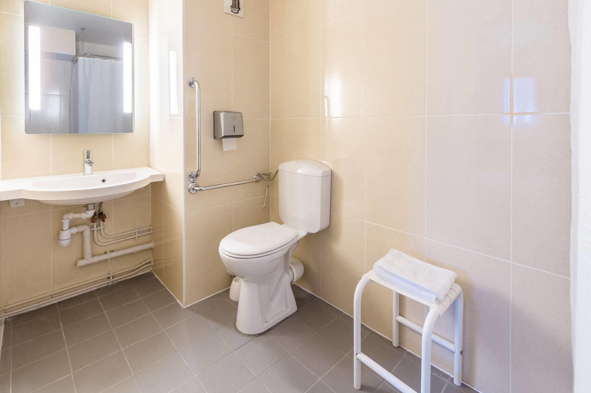 B&B Hotel Colmar Vignobles Ouest Wintzenheim Ngoại thất bức ảnh